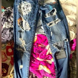 Edgy high waisted size 6 American eagle super stretch skinny jeans